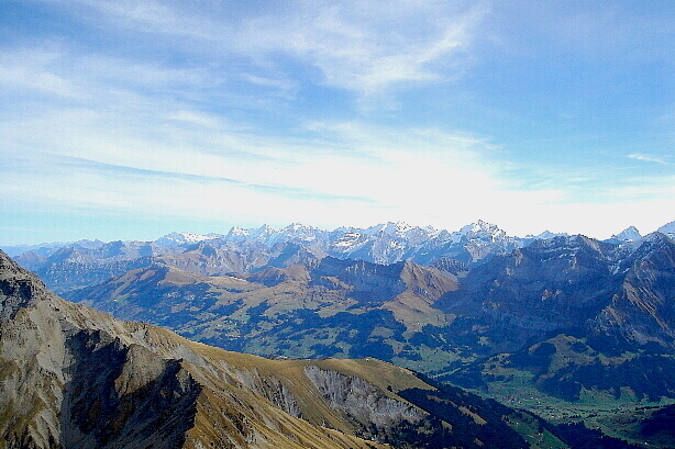 Blick Richtung Berner Alpen vom Gipfel