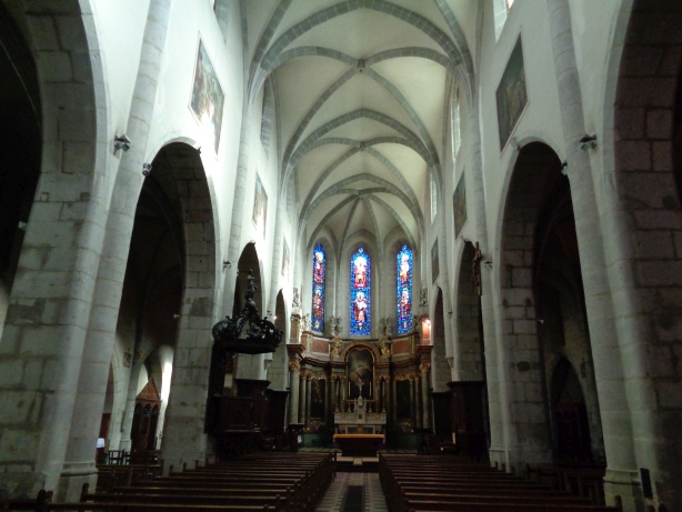Interour view of Cathedral St. Pierre