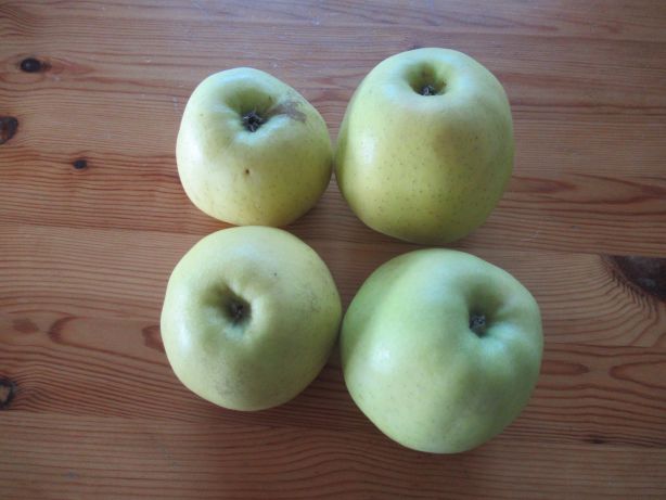 4 Äpfel