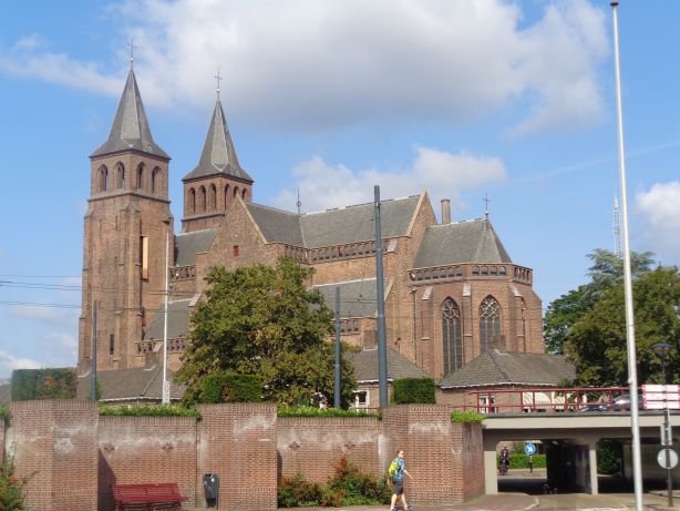 Sint Walburgiskerk / St. Walburgiskirche