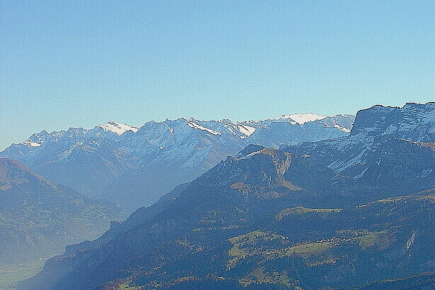 Sustenhorn (3503m), Gwächtenhorn (3420m), Dammastock (3630m)
