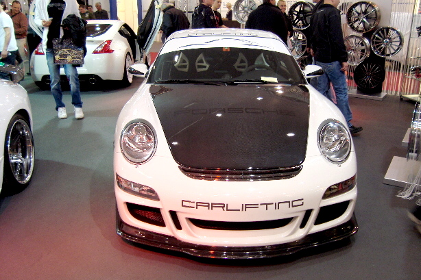 Porsche Carliftinc