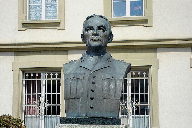 Monument of General Guisan