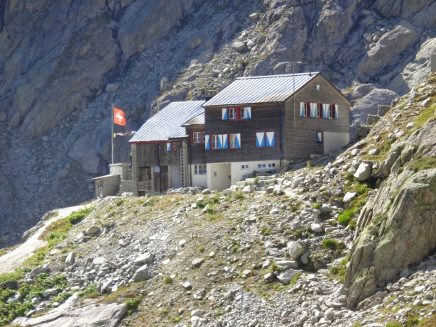 Bächlital hut (2330m)