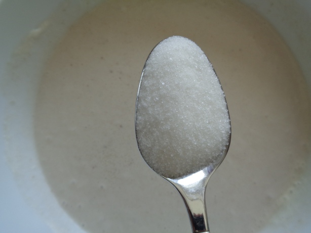 Add 2 heaped spoons of sugar