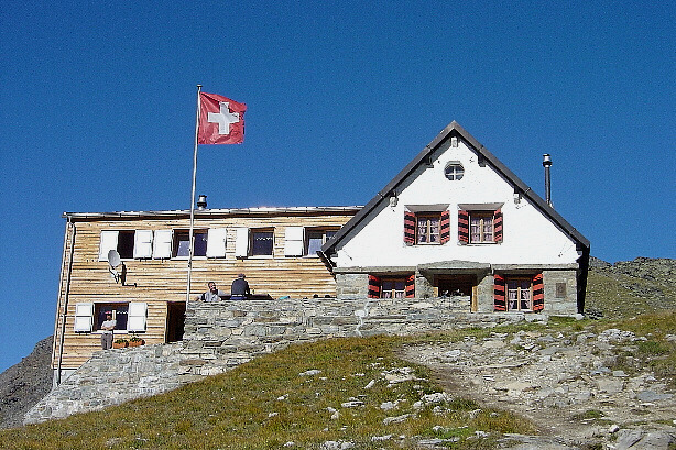 Turtmann hut SAC (2519m)