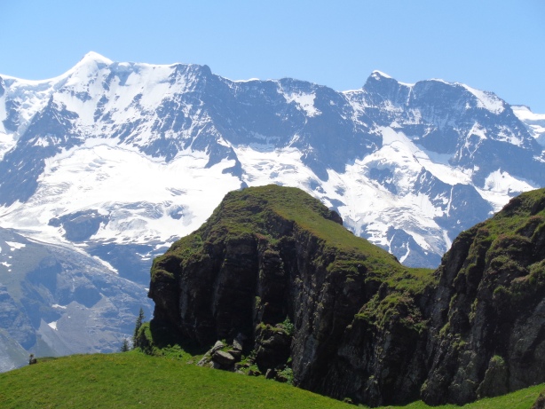 Gletscherhorn (3983m), Ebnefluh (3962m), Mittaghorn (3892m)
