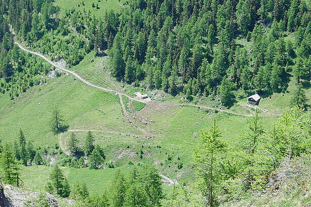 View down to the Alp Er de-Chermignon