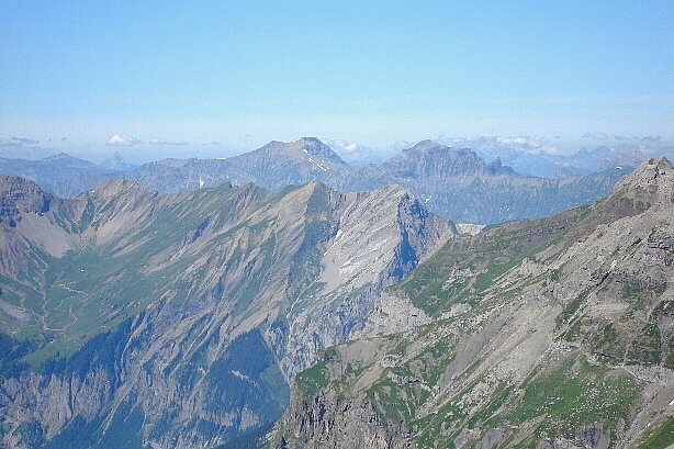 Bunderspitz (2546m), Allmegrat (2530m), Albristhorn (2762m), Gsür (2708m)