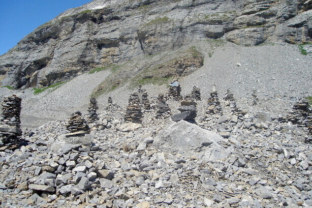 Steinmännchen vor der Lämmerenhütte
