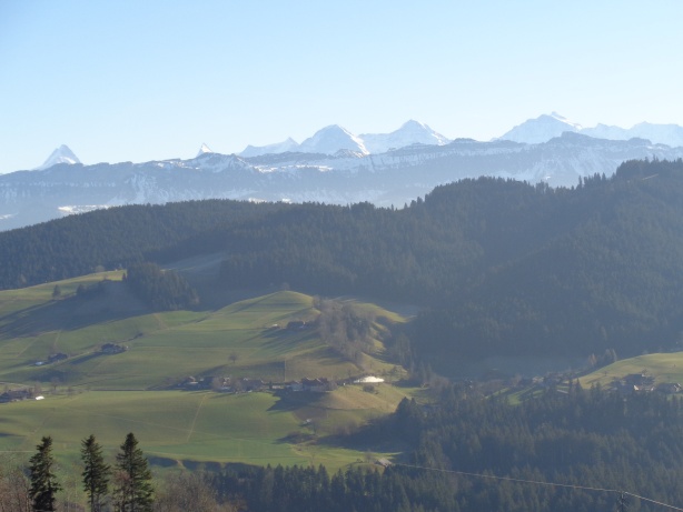 Schreckhorn (4078m), Eiger (3970m), Mönch (4107m), Jungfrau (4158m)
