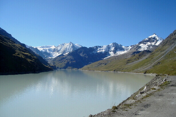 Lac des Dix (2364m), Le Pleureur (3704m), La Sâle (3646m)