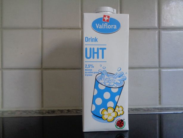 2.5 deciliters of milk