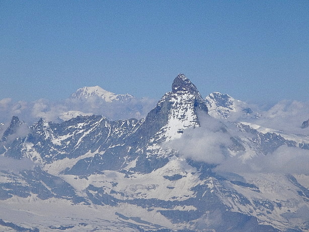 Mont Blanc (4802m), Matterhorn (4478m)