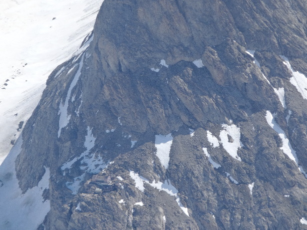 Konkordiahütten SAC (2850m) - unten links