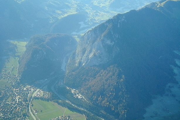 Burgfluh (981m) and Simmenfluh (1460m)
