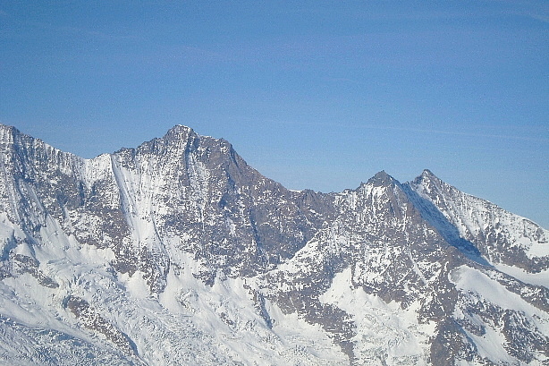 	Mischabel - Dom (4545m), Lenzspitze (4294m), Nadelhorn (4327m)