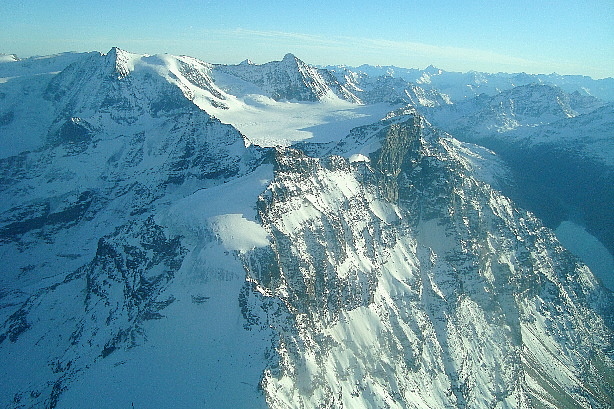 Mont Blanc de Cheilon (3870m), Le Pleureur (3704m), La Ruinette (3875m)