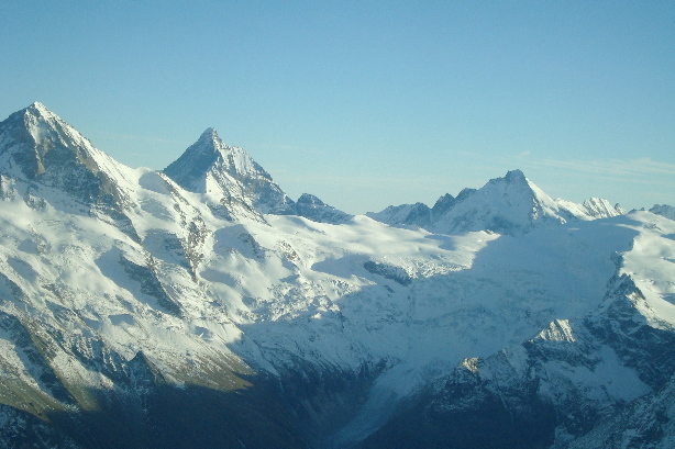 Dent Blanche (4357m), Matterhorn (4478m), Dent d'Hérens (4171m)