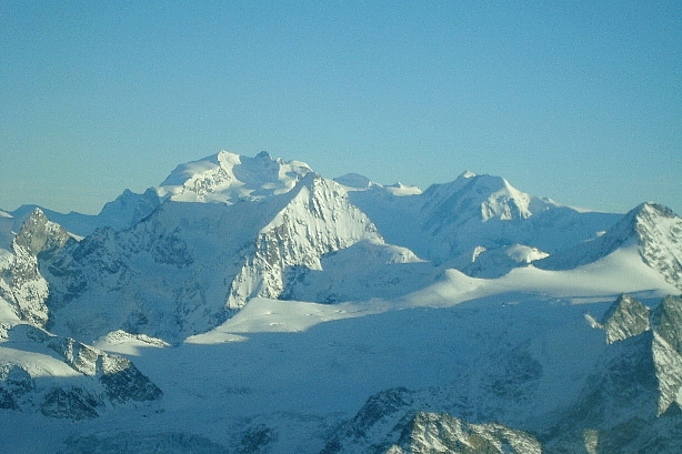 Dent Blanche (4357m), Monte Rosa (4634m), Zermatter Breithorn (4164m)