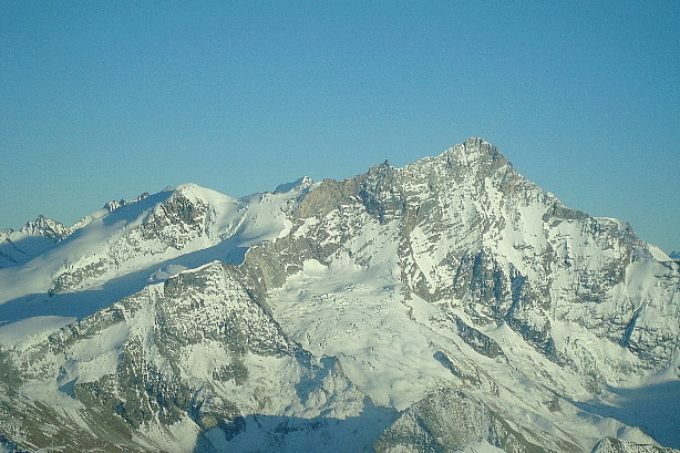 Bishorn (4153m) und Weisshorn (4506m)