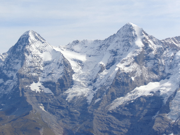 Mönch (4107m) und Jungfrau (4158m)