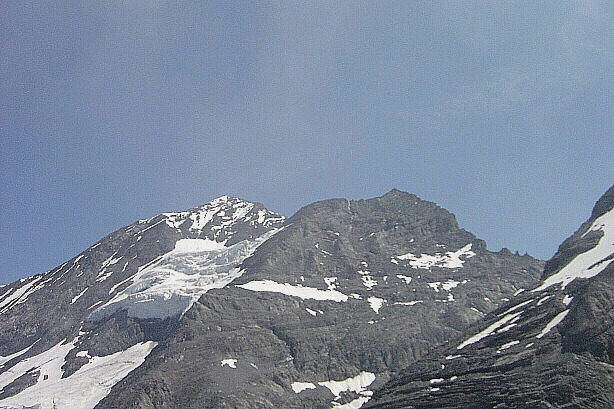 Blümlisalphorn (3660m) and Oeschinenhorn (3486m)
