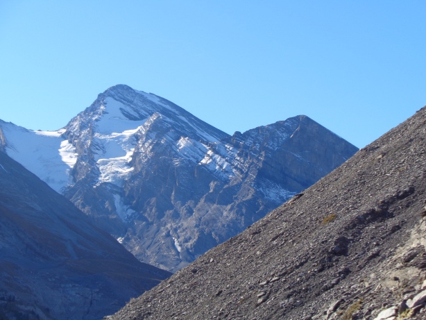 Rinderhorn (3448m) and Klein Rinderhorn (3003m)