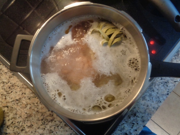 Boil noodles in the water