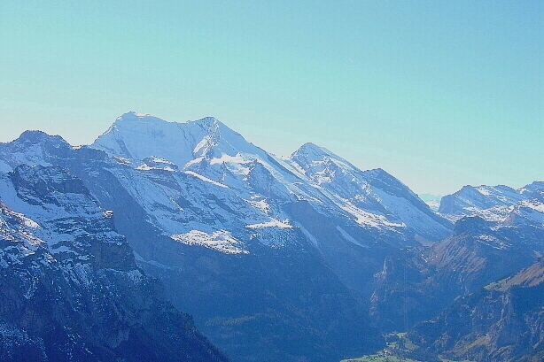 Balmhorn (3699m), Altels (3624m), Rinderhorn (3448m)