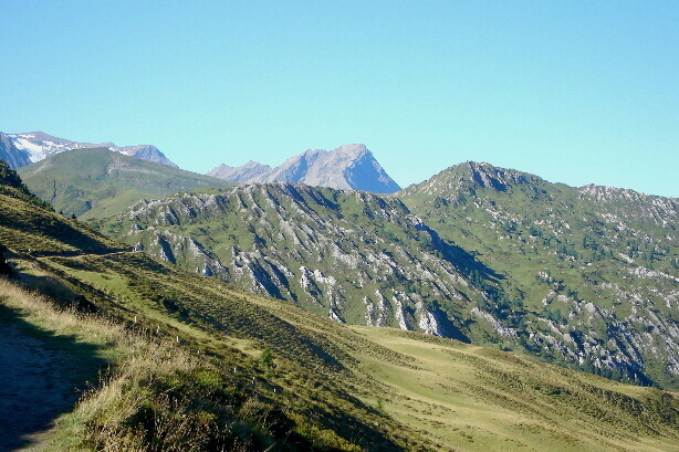 Spitzhorn (2807m) und Stübleni (2109m)