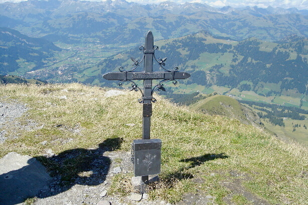 Gipfelkreuz Giferspitz (2542m)