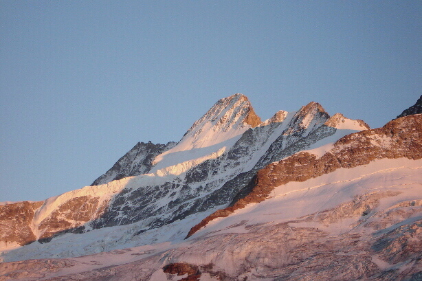 Schreckhorn (4078m) und Nässihorn (3741m)