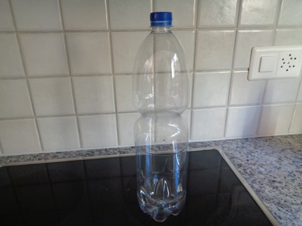 Take a 1.5 liter bottle of plastic
