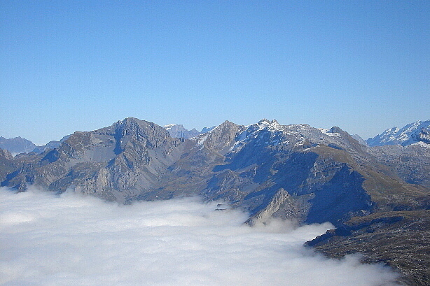 Huetstock (2676m), Ruchstock (2814m), Wissigstock (2887m)