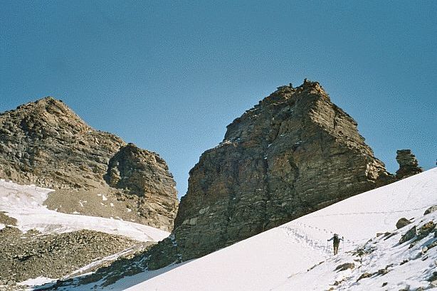 Schneefelder und Kleines Hockenhorn (3163m)
