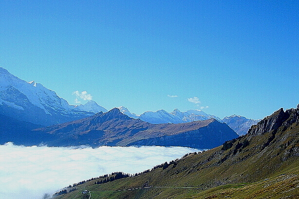 Tschuggen (2521m) and Männlichen (2343m) in the foreground