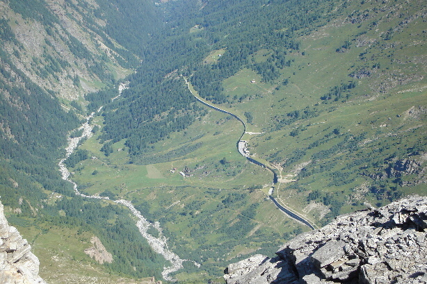 The road to simplon pass