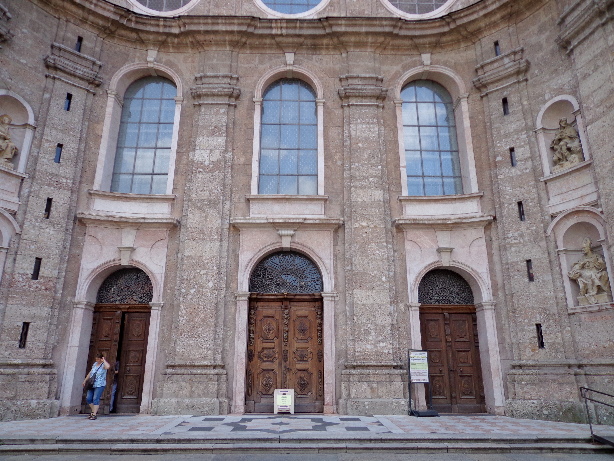 Der Eingang vom Dom St. Jacob