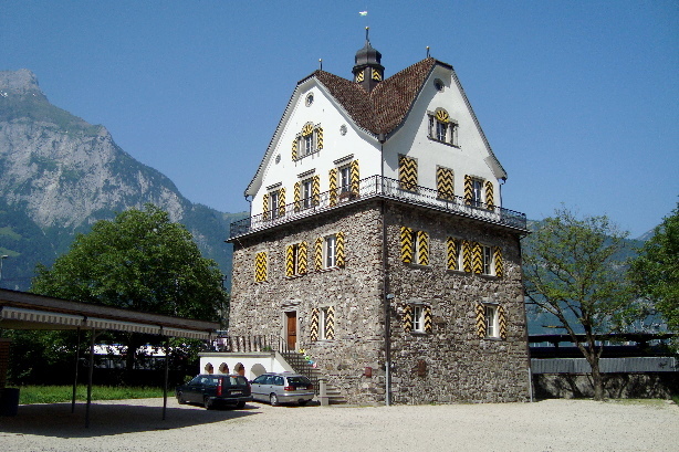 Castle of Rudenz - Flüelen
