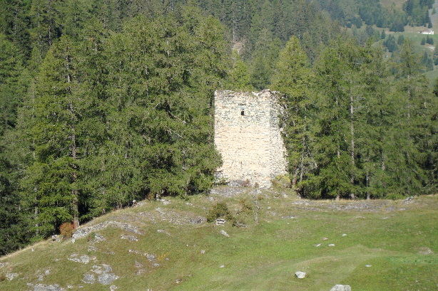 Castle of Spliatsch - Sur
