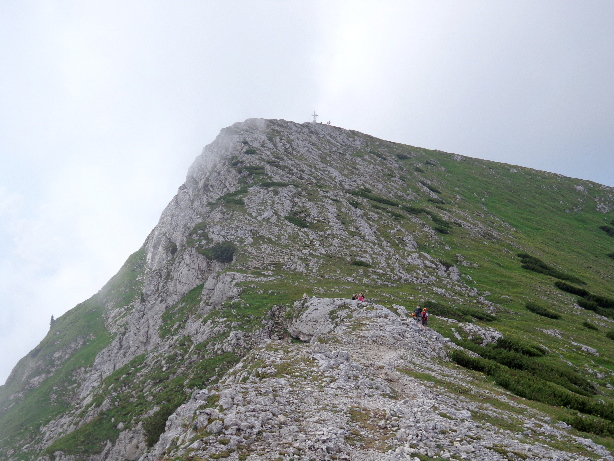 The ridge to the summit of Haidachstellwand (2192m)