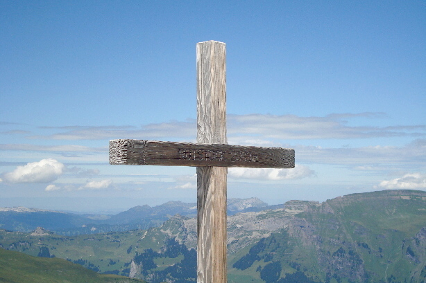 Gipfelkreuz Rotstock (2663m)