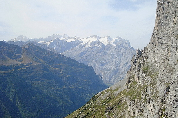 Rosenhorn (3689m), Mittelhorn (3704m), Wetterhorn (3692m)