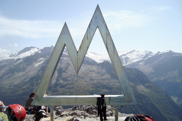 Gipfelsymbol Horlauipfeiler (2540m)