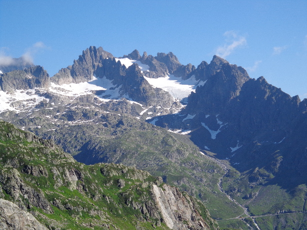 Wendenhorn (3023m) and Fünffingerstöck (2993m)