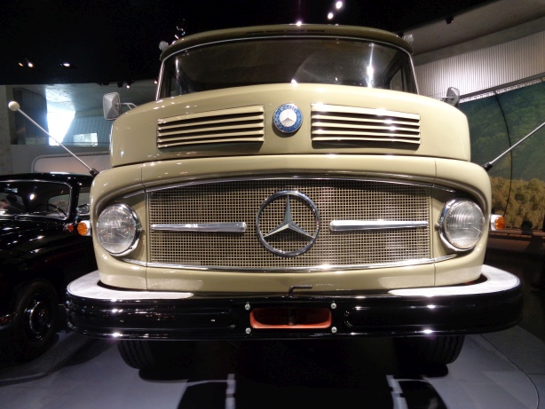 1960 - Mercedes-Benz LK 338 Kipper
