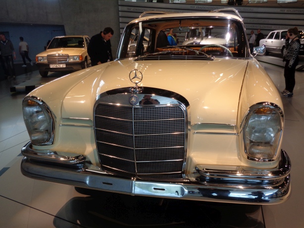 1964 - Mercedes-Benz 220 S