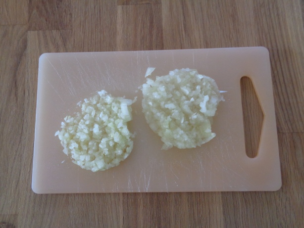 Peal and cut the onion in small pieces