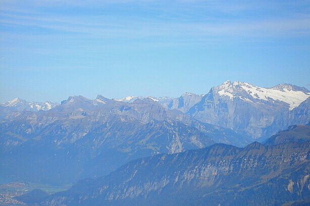 Titlis (3238m), Schwarzhorn (2928m), Wetterhorn (3692m) und Bärglistock (3656m)